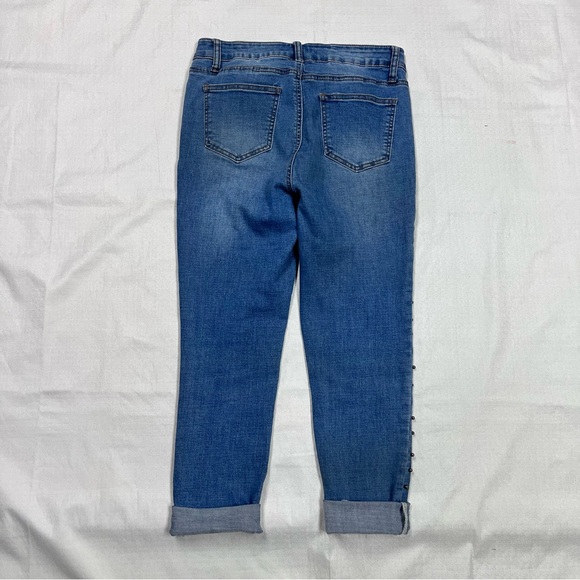 Satin Doll ladies light wash cropped jeans, size 6 - Picture 3 of 5